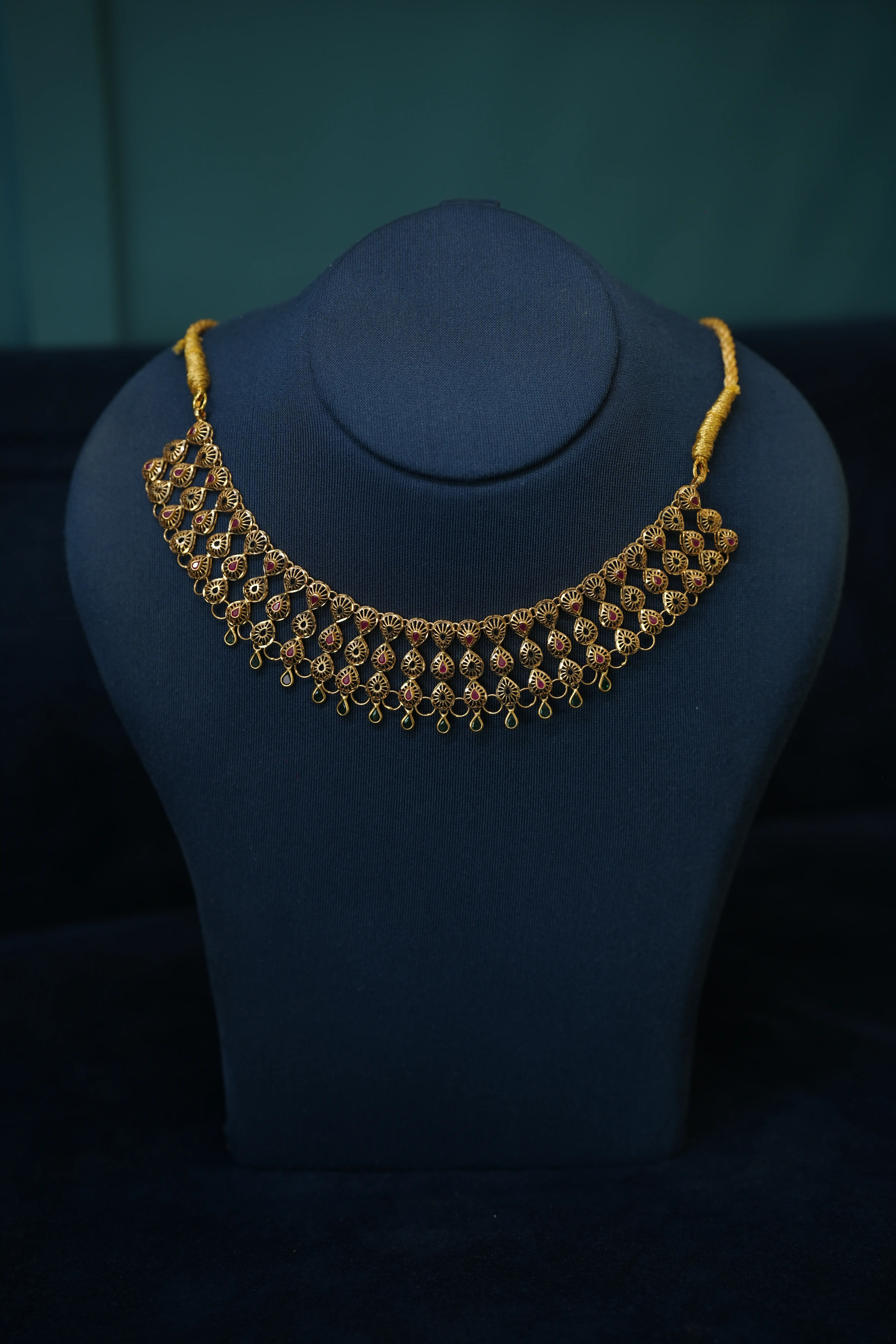 gold necklace designs Kozhikode